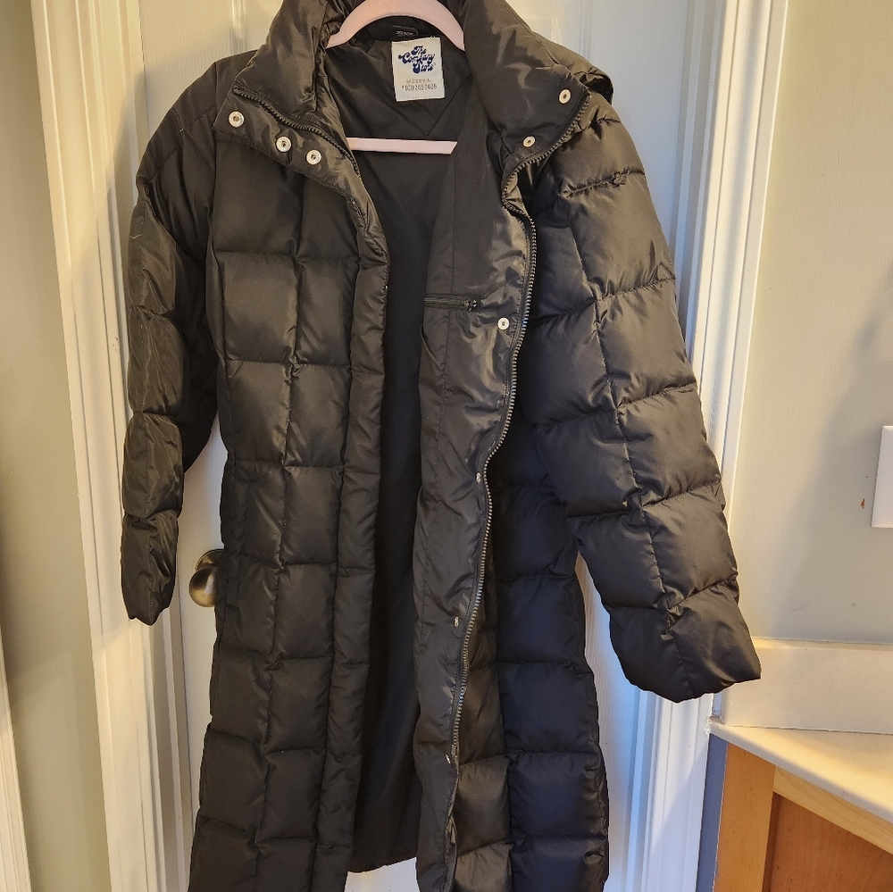The Company Store Black Long Puffer Jacket for Woman Size Small